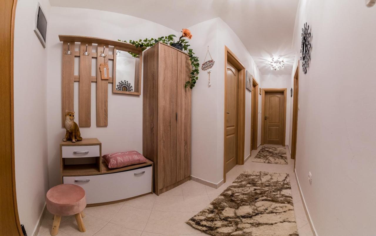 Ivana Apartment Trogir Exterior foto